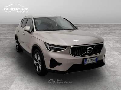 Volvo XC40 1.5 T5 Recharge Plug-in-Hybrid Core automatico Nero usata Lucca