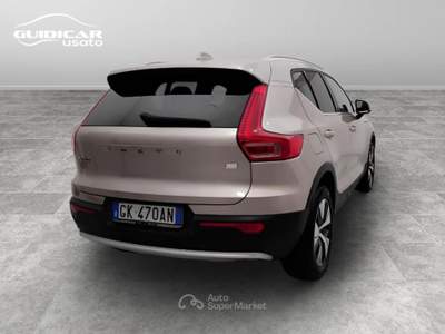 Volvo XC40 1.5 T5 Recharge Plug-in-Hybrid Core automatico Nero usata Lucca