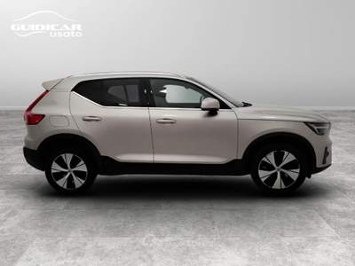 Volvo XC40 1.5 T5 Recharge Plug-in-Hybrid Core automatico Nero usata Lucca