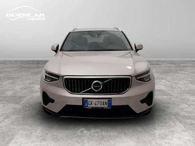 Volvo XC40 1.5 T5 Recharge Plug-in-Hybrid Core automatico Nero usata Lucca