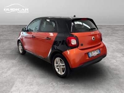Smart ForFour 22kW EQ Edition One Arancione usata Lucca