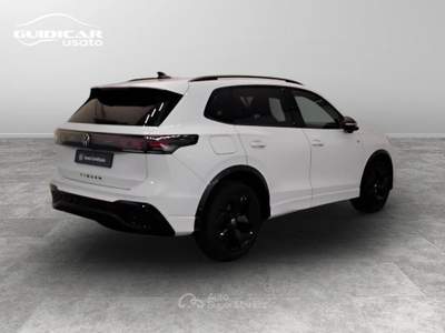 Volkswagen Tiguan 1.5 eTSI EVO ACT R-Line DSG Bianco usata Lucca