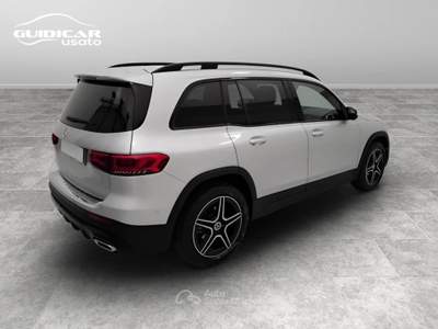Mercedes-Benz Classe GLB 200 D Premium Easy Tech 8G-DCT Grigio usata Lucca