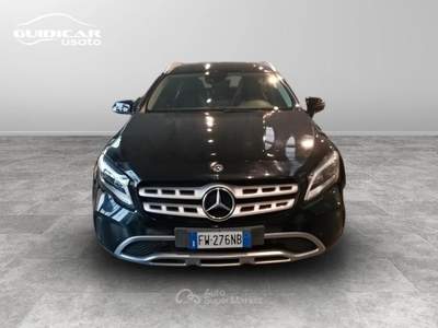 Mercedes-Benz GLA 200 D Sport 7G-DCT Nero usata Lucca