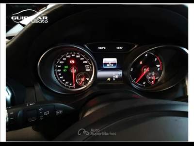Mercedes-Benz GLA 200 D Sport 7G-DCT Nero usata Lucca