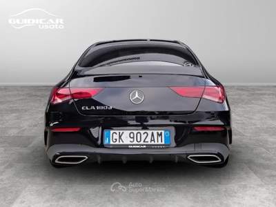 Mercedes-Benz CLA 180 D Premium 8G-DCT Nero usata Lucca