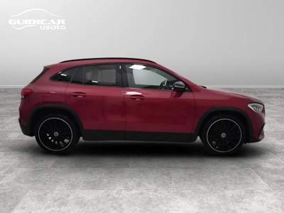 Mercedes-Benz GLA 200 D Premium 8G-DCT Rosso usata Lucca