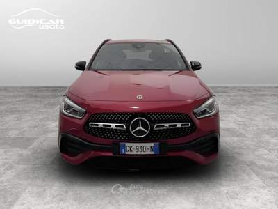 Mercedes-Benz GLA 200 D Premium 8G-DCT Rosso usata Lucca