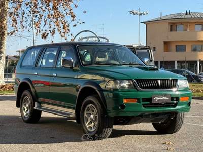 Mitsubishi Pajero Sport Pajero Sport 2.5 TDI GLS 4X4-GANCIO 28Q.LI-NEOPATENTATI Verde usata San Vendemiano