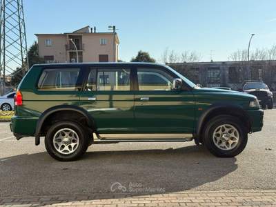 Mitsubishi Pajero Sport Pajero Sport 2.5 TDI GLS 4X4-GANCIO 28Q.LI-NEOPATENTATI Verde usata San Vendemiano