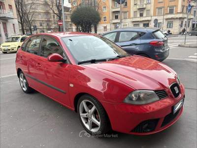 Seat Ibiza 5p 1.2 12v Stylance c/radio Rosso usata Milano