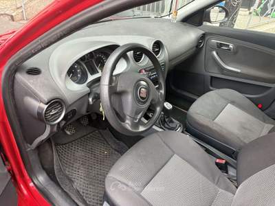 Seat Ibiza 5p 1.2 12v Stylance c/radio Rosso usata Milano