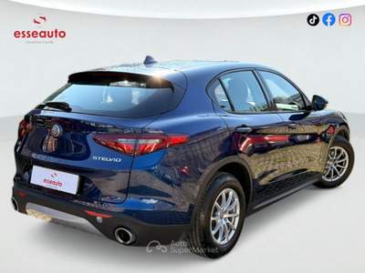 Alfa Romeo Stelvio AT8 Q4 Business Blu/Azzurro usata PISTOIA