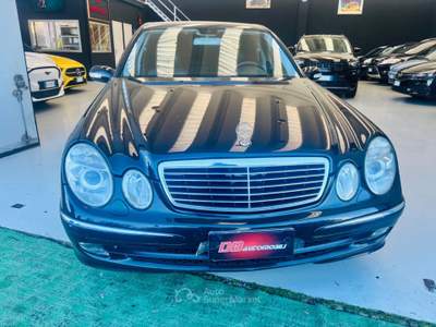 Mercedes-Benz Classe E E 270 CDI cat Avantgarde Nero usata Rosta