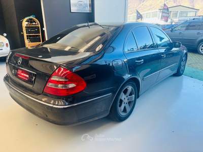 Mercedes-Benz Classe E E 270 CDI cat Avantgarde Nero usata Rosta