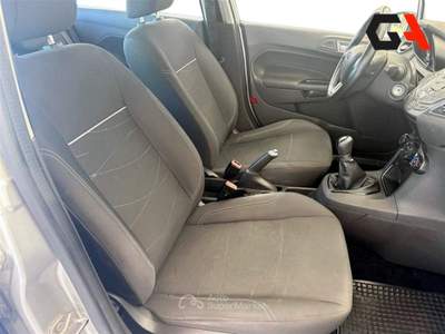 Ford Fiesta Plus 1.5 TDCi 75CV 5 porte Argento usata Ercolano