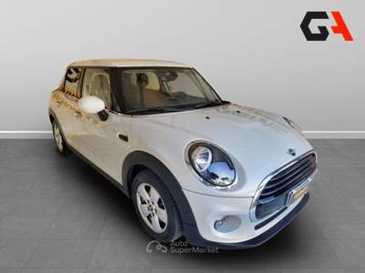 MINI Cooper Mini 1.5 Cooper Business 5 porte Bianco usata Ercolano