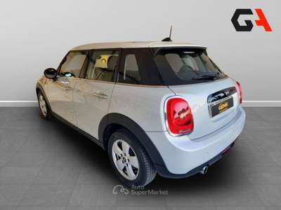 MINI Cooper Mini 1.5 Cooper Business 5 porte Bianco usata Ercolano