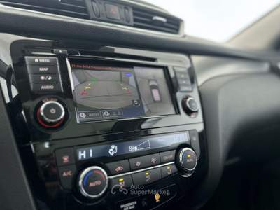Nissan Qashqai 1.7 dCi 2WD Tekna Bianco usata Bastia Umbra