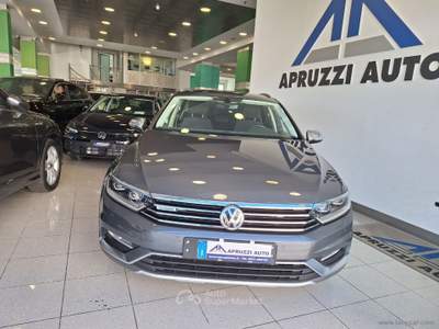 Volkswagen Passat Passat Bus. Alltr 2.0TDI190 4MOT DSG Ex. Grigio usata SAN MICHELE SALENTINO