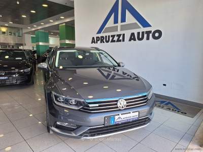 Volkswagen Passat Passat Bus. Alltr 2.0TDI190 4MOT DSG Ex. Grigio usata SAN MICHELE SALENTINO