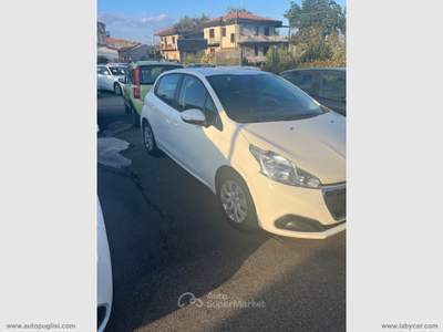 Peugeot 208 208 BlueHDi 75 5 porte Active Bianco usata Zafferana Etnea