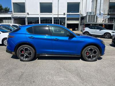 Alfa Romeo Stelvio Stelvio 2.2 Turbodiesel 210 CV AT8 Q4 Veloce Blu/Azzurro usata Milano