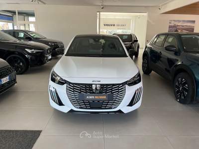 Peugeot 208 208 Hybrid 136 e-DCS6 GT Bianco usata Milano