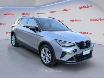 Seat Arona 1.0 BENZINA 95 HP FR NEOPATENTATI Grigio usata Udine