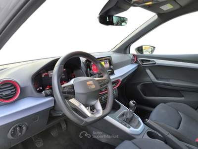 Seat Arona 1.0 BENZINA 95 HP FR NEOPATENTATI Grigio usata Udine