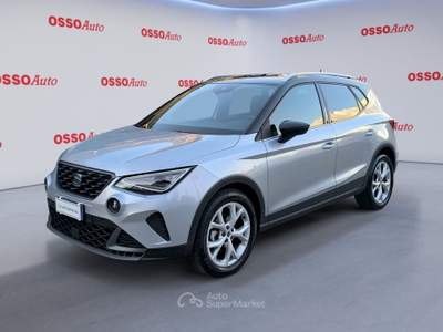 Seat Arona 1.0 BENZINA 95 HP FR NEOPATENTATI Grigio usata Udine