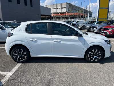 Peugeot 208 208 Hybrid 100 e-DCS6 Style Bianco usata Milano