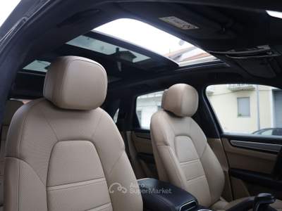 Porsche Cayenne Porsche Cayenne 4.0 V8 Turbo S E-Hybrid PROMOZIONE Unicoproprietario Grigio usata Torino