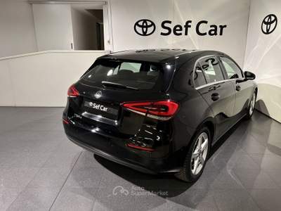 Mercedes-Benz Classe A A 180 d Automatic Business Extra Autom. Nero usata Milano