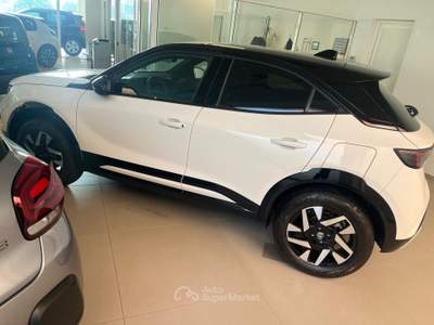 Opel Mokka Mokka Hybrid 145 CV DCT6 GS Bianco usata Milano