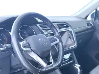 Volkswagen Tiguan Tiguan 2.0 TDI 150 CV SCR DSG 4MOTION Life Blu/Azzurro usata Bastia Umbra
