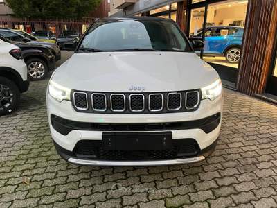 Jeep Compass Compass 1.5 Turbo T4 130 CV MHEV 2WD Altitude Bianco usata Milano