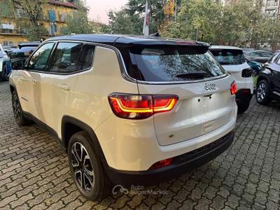 Jeep Compass Compass 1.5 Turbo T4 130 CV MHEV 2WD Altitude Bianco usata Milano