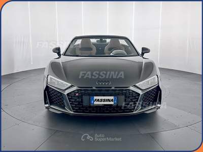 Audi R8 V10 RWD S Tronic Spyder Performance 570cv  Grigio usata Milano