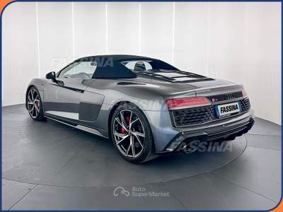 Audi R8 V10 RWD S Tronic Spyder Performance 570cv  Grigio usata Milano
