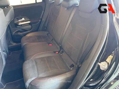 Mercedes-Benz GLA GLA 200 d Automatic Premium Nero usata Ercolano