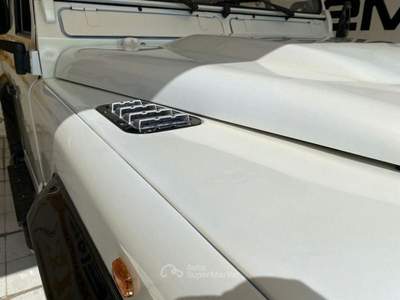 Land Rover Defender 90 2.0 Beige usata Ercolano