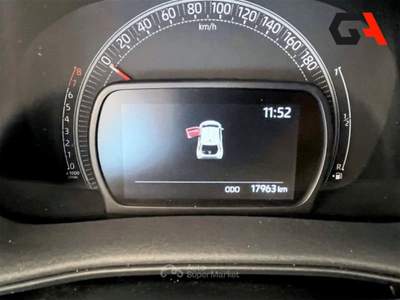 Toyota Aygo 1.0 VVT-i 72 CV 5 porte Active S-CVT Bianco usata Ercolano