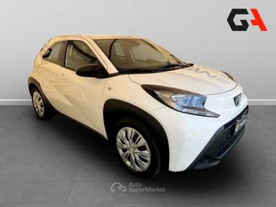 Toyota Aygo 1.0 VVT-i 72 CV 5 porte Active S-CVT Bianco usata Ercolano