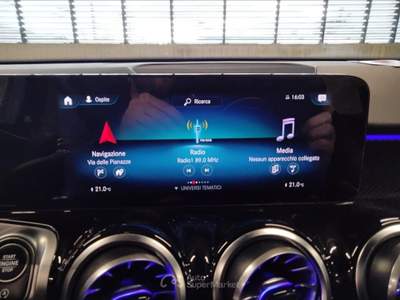 Mercedes-Benz Classe GLB 180 D Premium 8G-DCT Nero usata Lucca