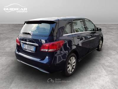 Mercedes-Benz Classe B 180 D Executive Next 7G-DCT Blu/Azzurro usata Lucca
