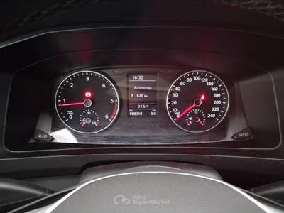 Volkswagen Caravelle T6  2.0 tdi 150cv 3.0t Comf. 4m. p.c. E6 Rosso usata Lucca