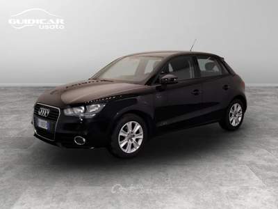 Audi A1 1.6 TDI Attraction Nero usata Lucca Audi A1 1.6 TDI Attraction Nero usata Lucca