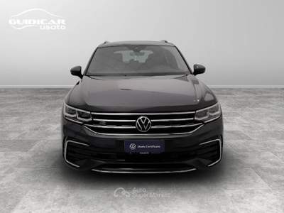 Volkswagen Tiguan 2.0 TDI SCR R-Line DSG Grigio usata Lucca
