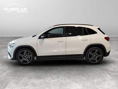 Mercedes-Benz GLA 200 D Premium 8G-DCT Bianco usata Lucca
